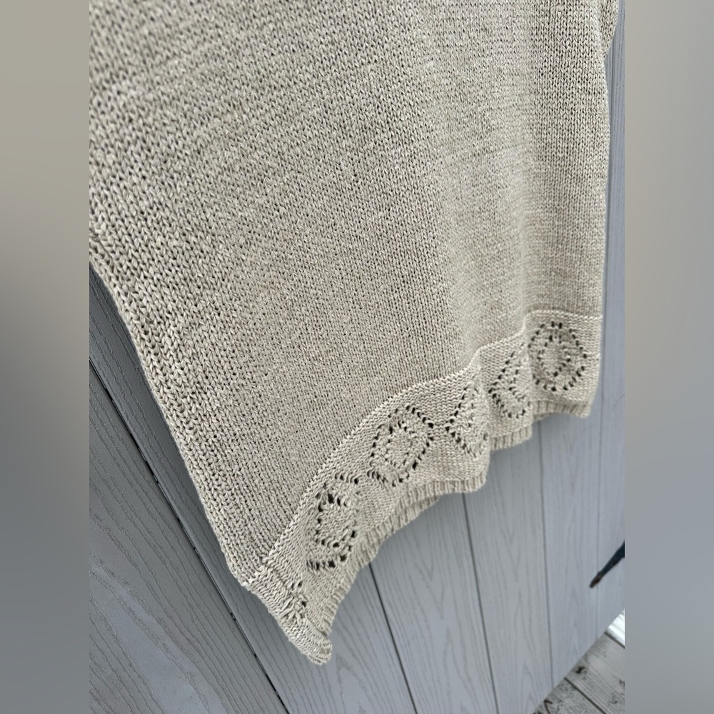 LOFT Heathered Taupe Scoop Neck Knit Sweater - Picture 4 of 8